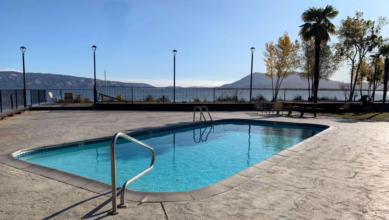 Anchorage Inn Lakeport Buitenkant foto