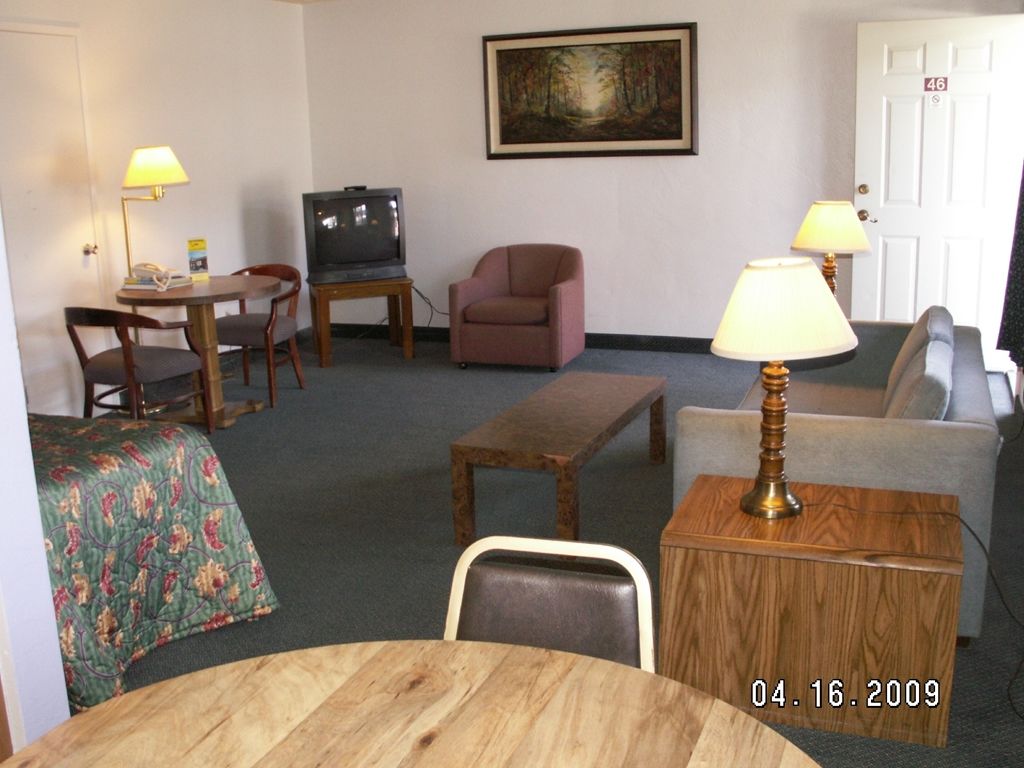 Anchorage Inn Lakeport Kamer foto